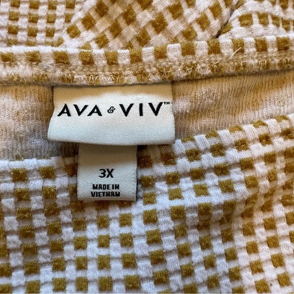 Women’s Top Size 3X White and Gold Camel Checkered Balloon Sleeves AVA &VIV - Picture 3 of 9